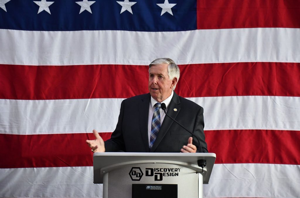 Mike Parson, Missouri governor; Discovery Design Truck & Manufacturing, St. Peters; Photo courtesy of the Missouri Governor's Office
