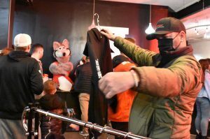 MADE MOBB Chiefs Pop-Up 08