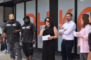 PHKC 811 Retail Incubator GO 14