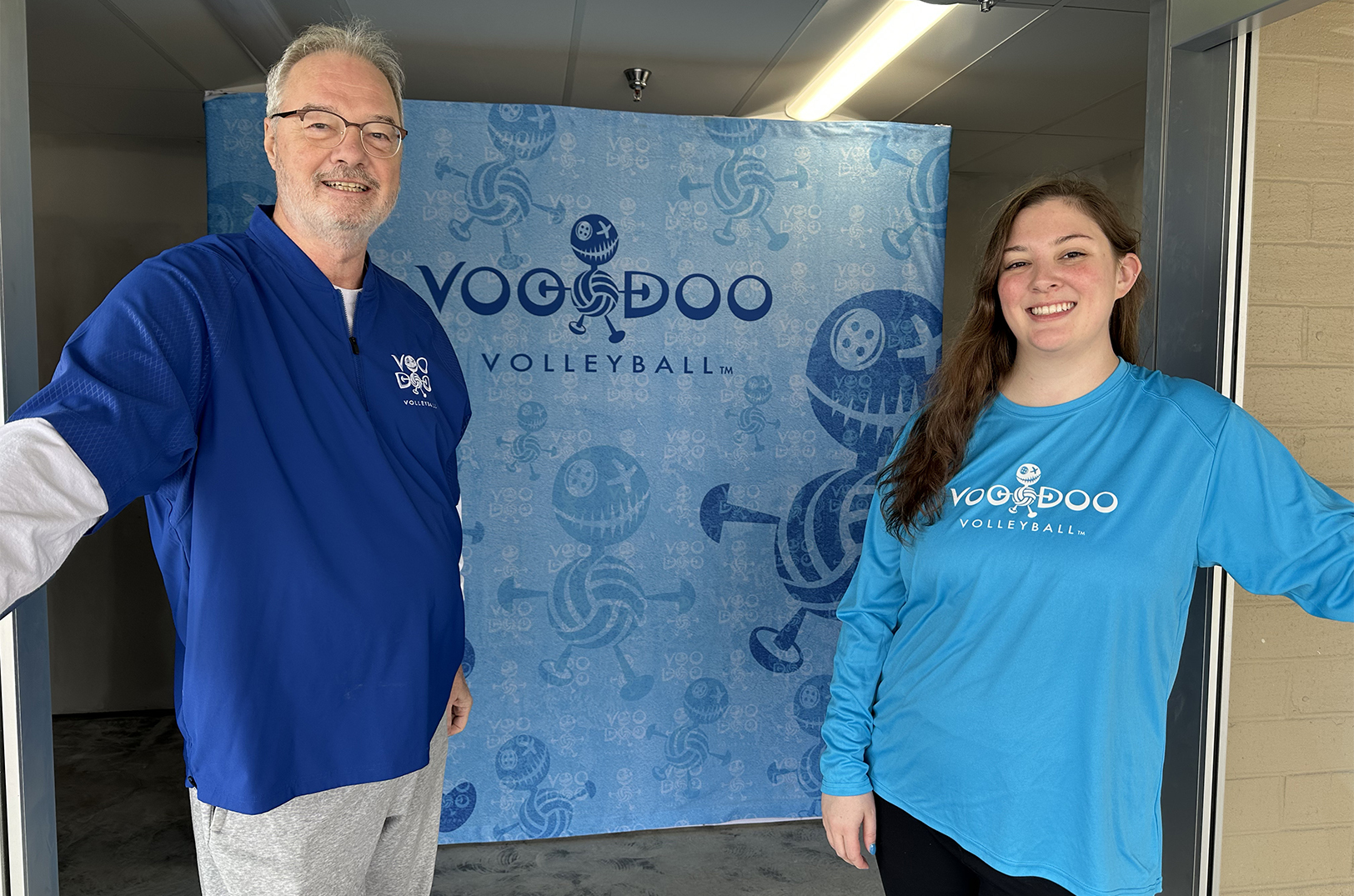 Kerry Austin and Quinn Austin, Voodoo Volleyball; photo by Joyce Smith
