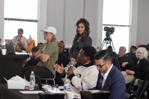 GIFT Pitch Black Judges no 03