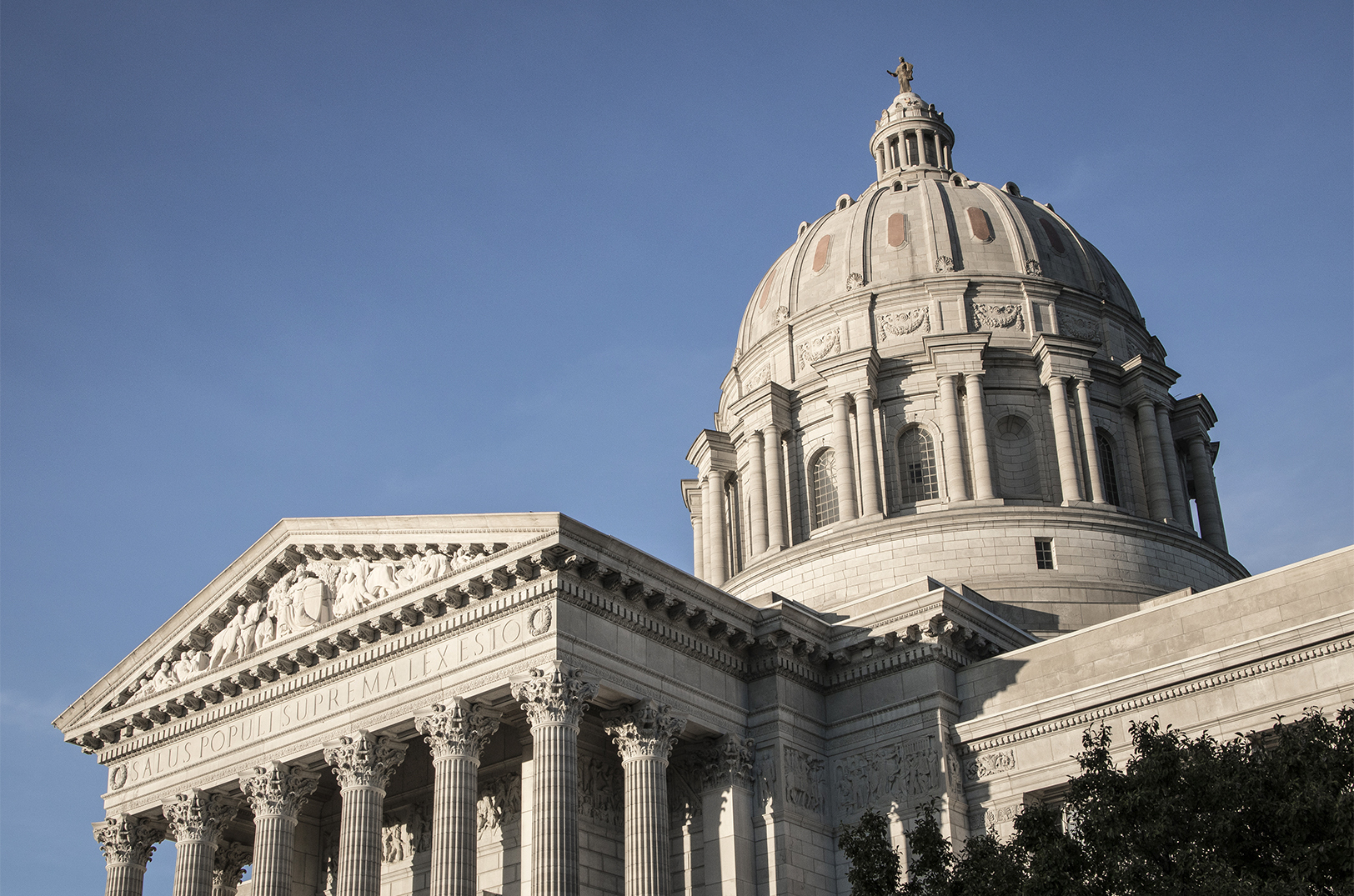 Missouri state capitol building in Jefferson City; photo by Stephen Emlund