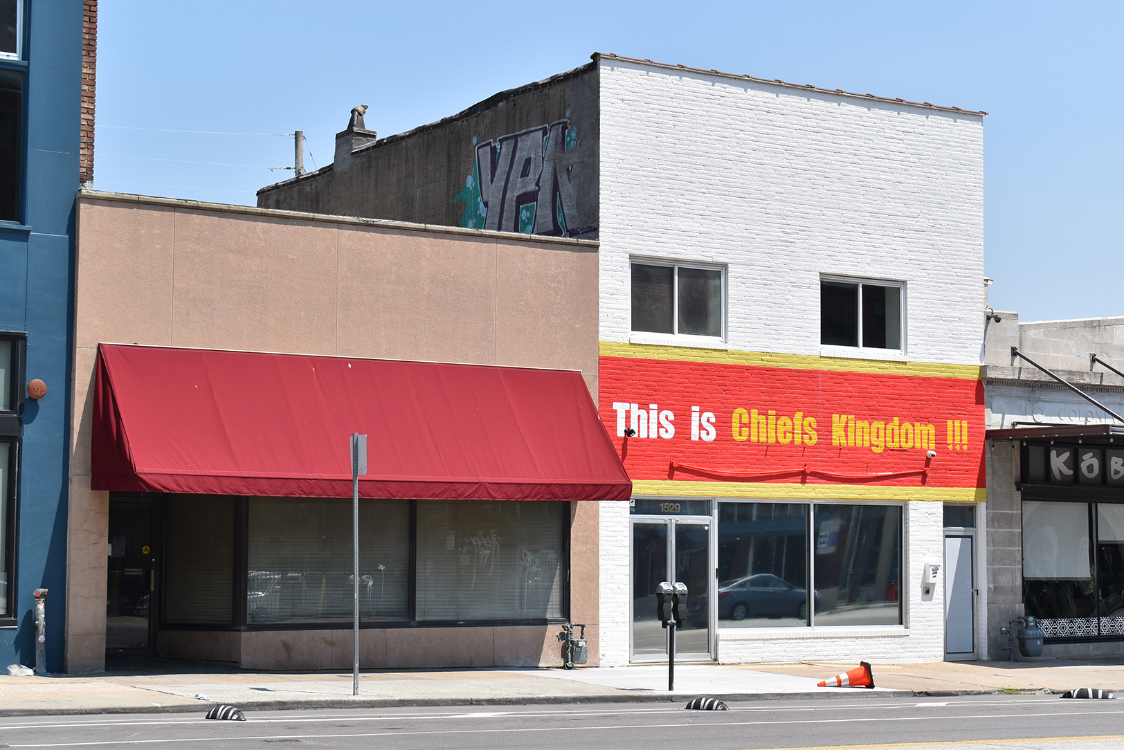 Inactive storefronts along Grand Boulevard, June 2025; photo by Tommy Felts, Startland News