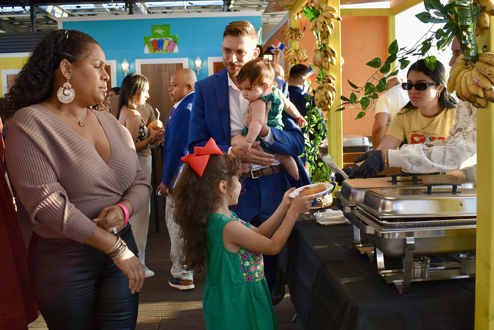 Folklore attendees experience a transformed Corrigan Station rooftop — built into a “Little San Juan,” Puerto Rico in just 48 hours — during the annual celebration of Hispanic Heritage Month; photo by Nikki Overfelt Chifalu, Startland News