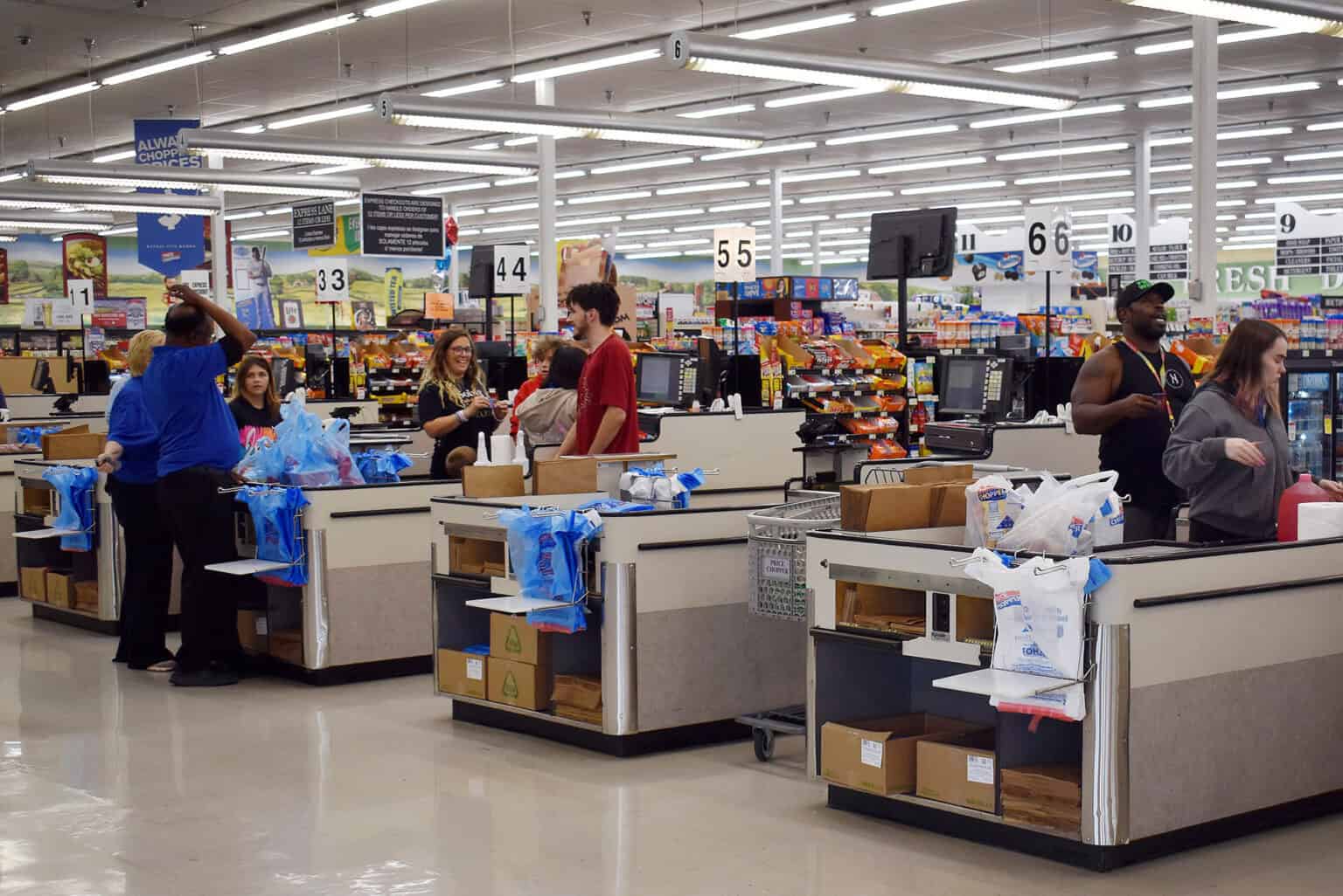 Inside Cosentino's Price Chopper at 5800 Wilson Ave in Kansas City. Stores within the Price Chopper group are implementing Breez AI in the coming weeks, the startup's founder Tal Zlotnitsky said; photo by Taylor Wilmore, Startland News
